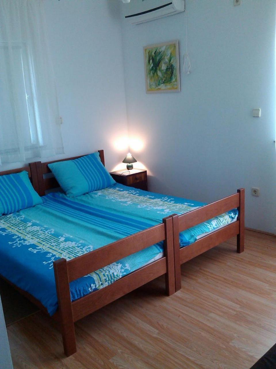 Apartments Antonija - Fitness Vinišće Eksteriør billede