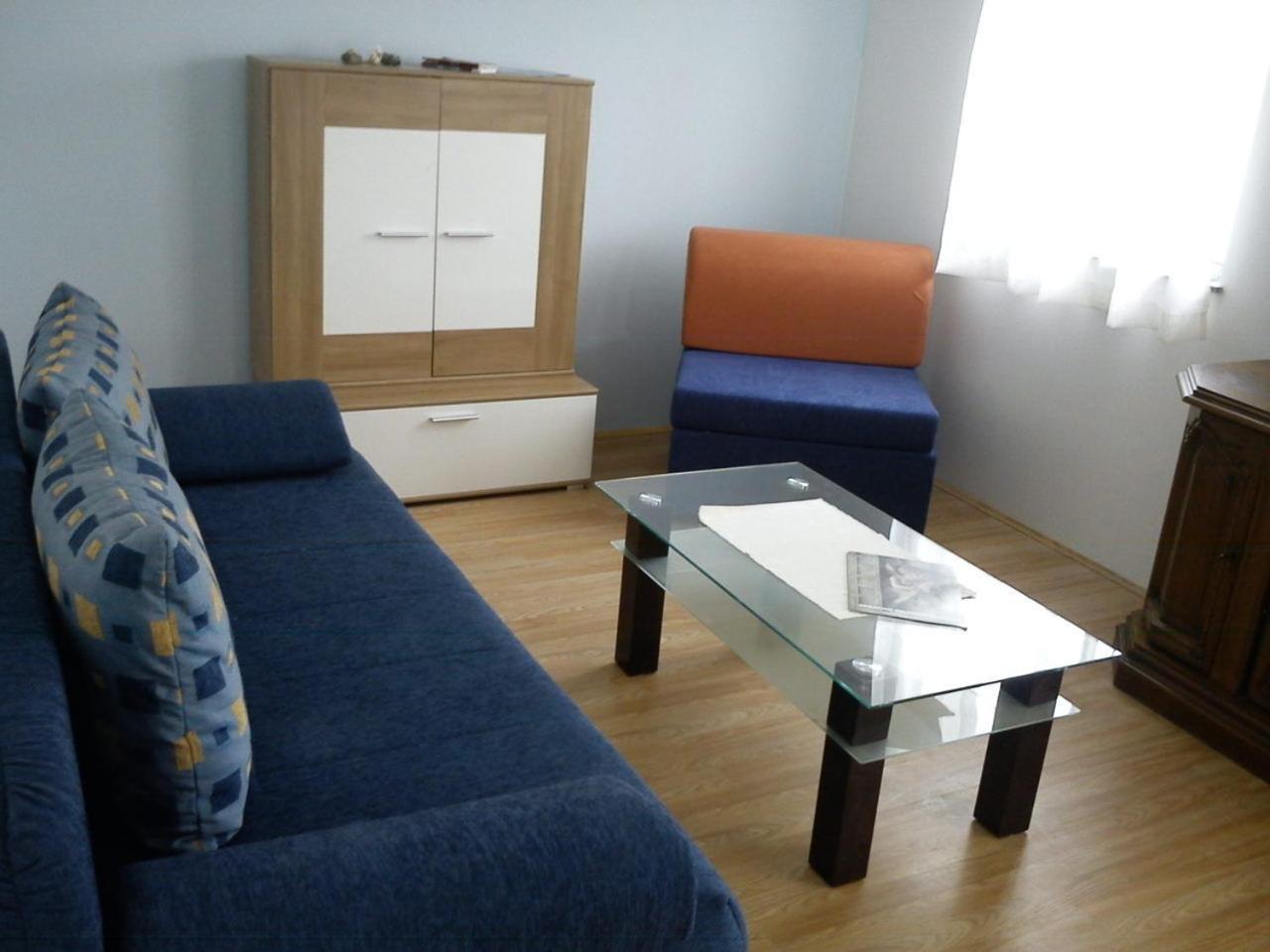 Apartments Antonija - Fitness Vinišće Eksteriør billede